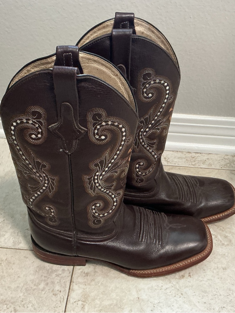 Ferrini Dark Brown Leather Cowboy Boots with Cream Embroidery Sz 8.5 Square Toes
